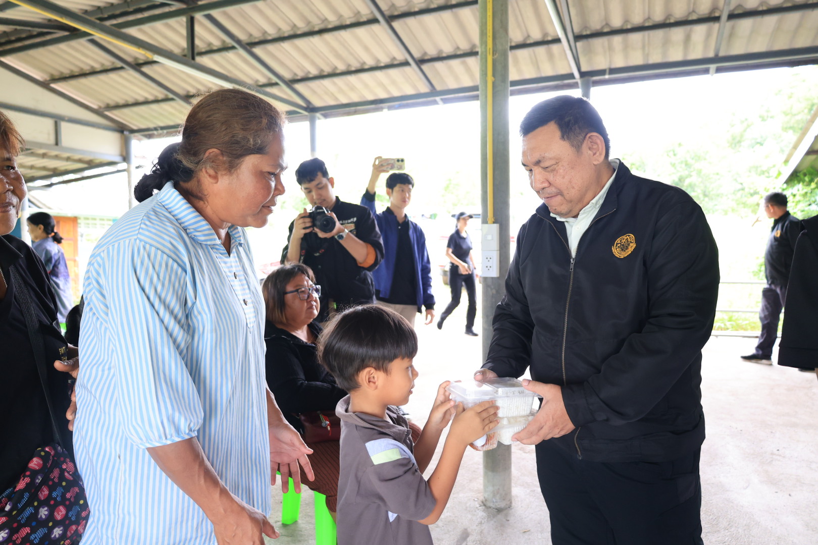 title - ส.ป.ก. ลงพื้นที่ช่วยเหลือเกษตรกรและประชาชนผู้ประสบอุทกภัย อ.วังน้อย จ.พระนครศรีอยุธยา